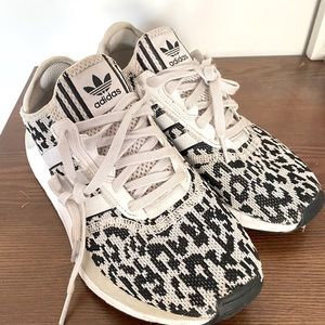 Adidas sneakers cheetah pattern